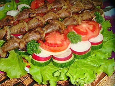 Шашлык сердечки куриные в горчичном маринаде
