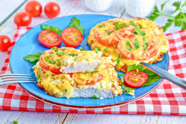 Отбивные с помидором и сыром из свинины в духовке