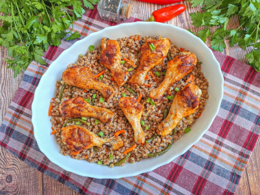 Куриные ножки с гречкой в духовке