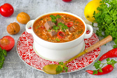 Харчо с грецкими орехами