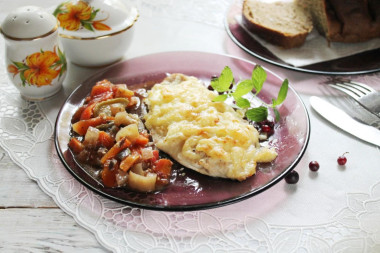 Куриная грудка сырная с луком в духовке
