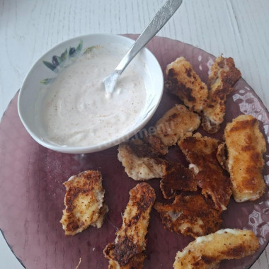 Сырные палочки с чесночным соусом