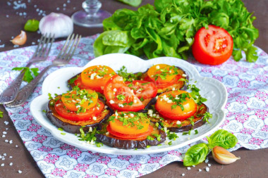 Баклажаны кружочками на сковороде с чесноком жареные