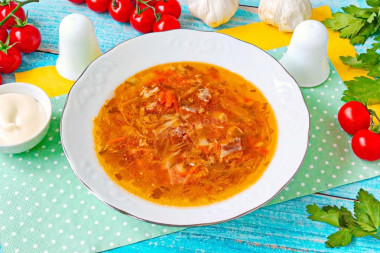 Суп с капустой и мясом