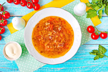 Суп с капустой и мясом