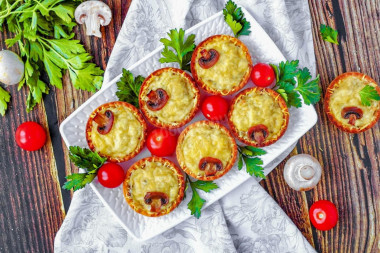 Жульен с грибами в тарталетках в духовке