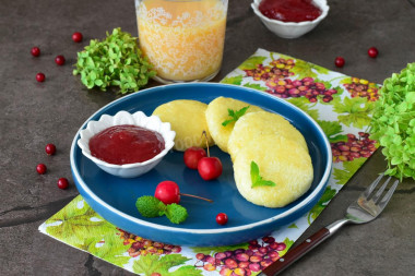 Сырники из творога на пару в мультиварке