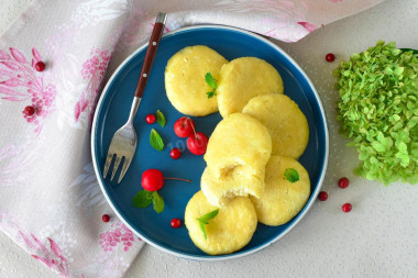 Сырники из творога на пару в мультиварке