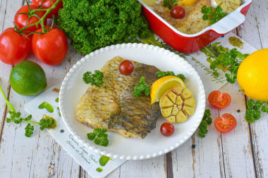 Филе карпа в духовке