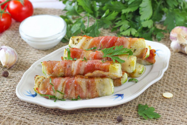 Кабачки запечённые в беконе с прованскими травами