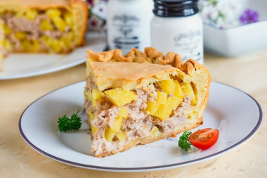 Пирог с картошкой и фаршем в духовке