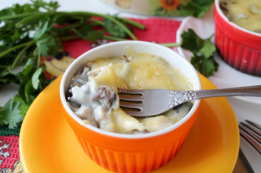 Жульен с курицей и грибами без сливочного масла