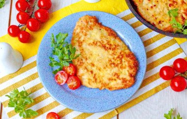 Куриные отбивные в яйце