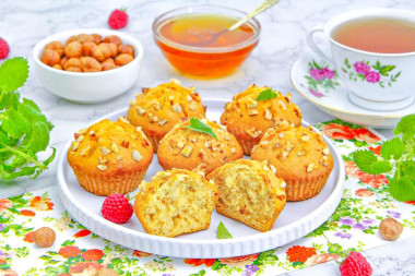 Медовые кексы в духовке с орехами