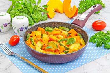 Овощное рагу с тыквой и кабачками