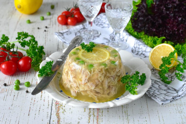 Куриный холодец из ножек курицы