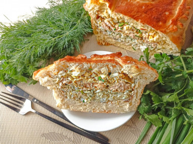Кулебяка с рыбой из дрожжевого теста в духовке