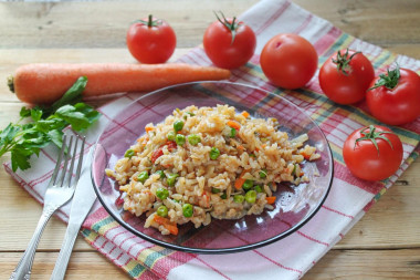 Рис с капустой и помидорами