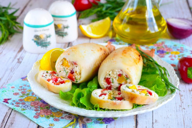 Кальмары с сыром фаршированные на сковороде