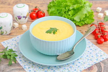 Сырный суп пюре с плавленым сыром и курицей