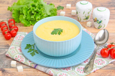 Сырный суп пюре с плавленым сыром и курицей