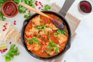 Классический чахохбили из курицы по грузински на сковороде