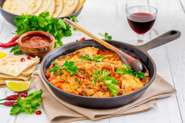 Классический чахохбили из курицы по грузински на сковороде