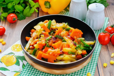 Овощное рагу с фасолью стручковой