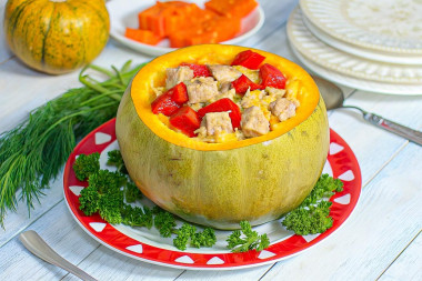 Мясо в тыкве в духовке