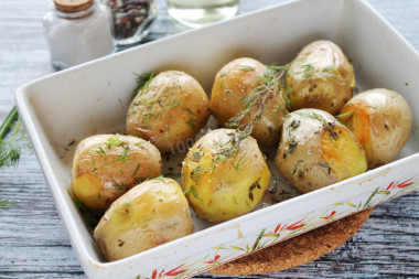 Запеченный молодой картофель в духовке целиком