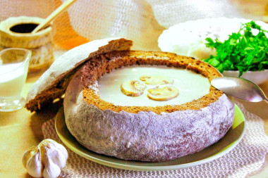 Чешский суп в хлебе