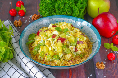 Салат с сельдереем ананасом и яблоком