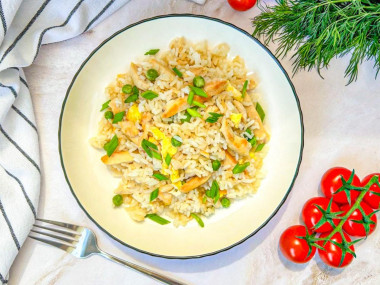 Жареный рис с овощами по китайски