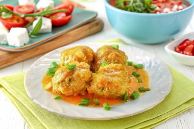 Фрикадельки с подливкой на сковороде