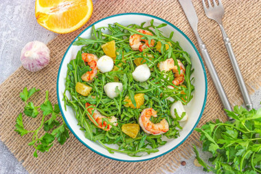Салат с креветками рукколой и апельсином