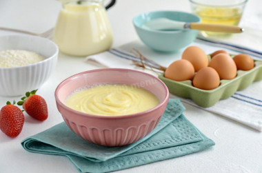 Жидкий заварной крем Пломбир без масла для прослойки торта