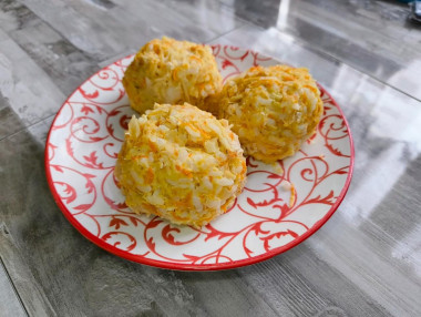 Тефтели из отварного риса и курицы на пару