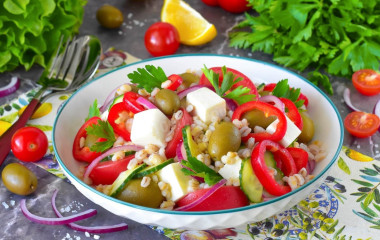Салат с перловкой