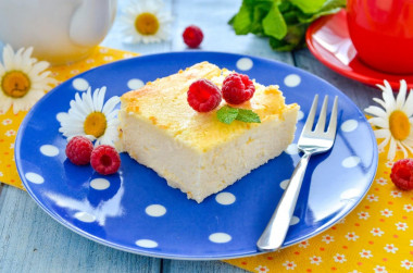 Простая творожная запеканка в духовке