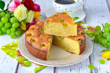 Пирог с виноградом