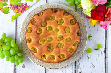 Пирог с виноградом