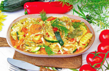 Рагу овощное с капустой и с картошкой