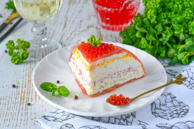 Закусочный торт с красной рыбой