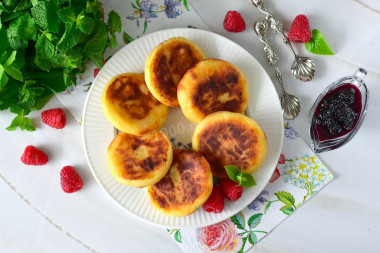 Сырники из творога в аэрогриле