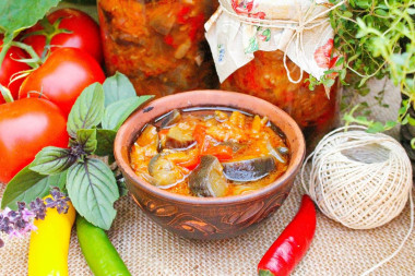Лечо из баклажанов и перца с помидорами на зиму