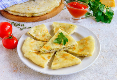 Лепешки с творогом и сыром на сковороде