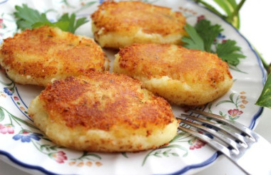Котлеты из картофеля с перцем