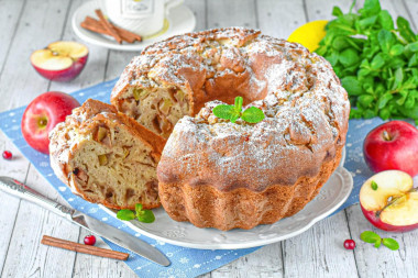Яблочный кекс в духовке