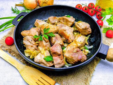 Сочная свинина на сковороде