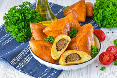 Пирожки с мясом в аэрогриле